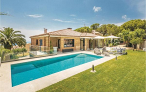 Stunning Home In Alella With Wifi
